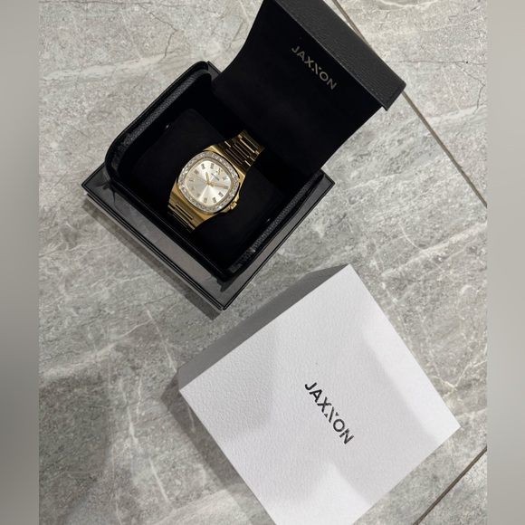 Jaxxon Watch - Picture 2 of 9